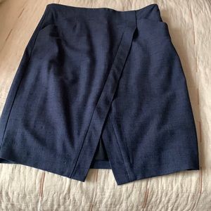Cute knee length blue straight skirt.